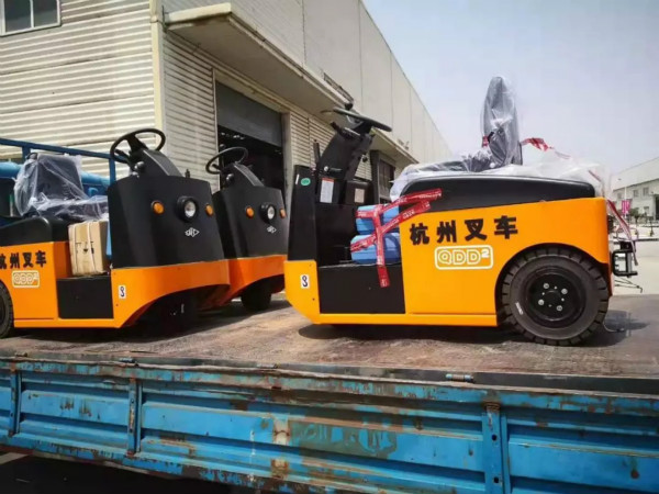 有質(zhì)量有保證，杭叉的電動(dòng)牽引車再一次交付天津某企業(yè)！